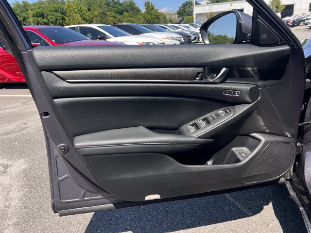 2022 Honda Accord EX-L - Photo 10