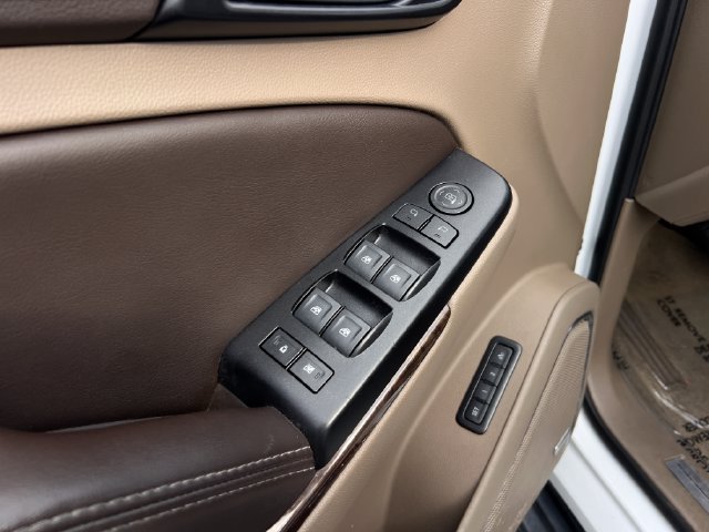 2018 Chevrolet Tahoe LT - Photo 10