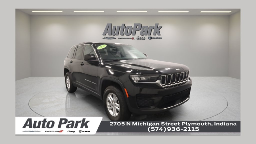 2023 Jeep Grand Cherokee Laredo