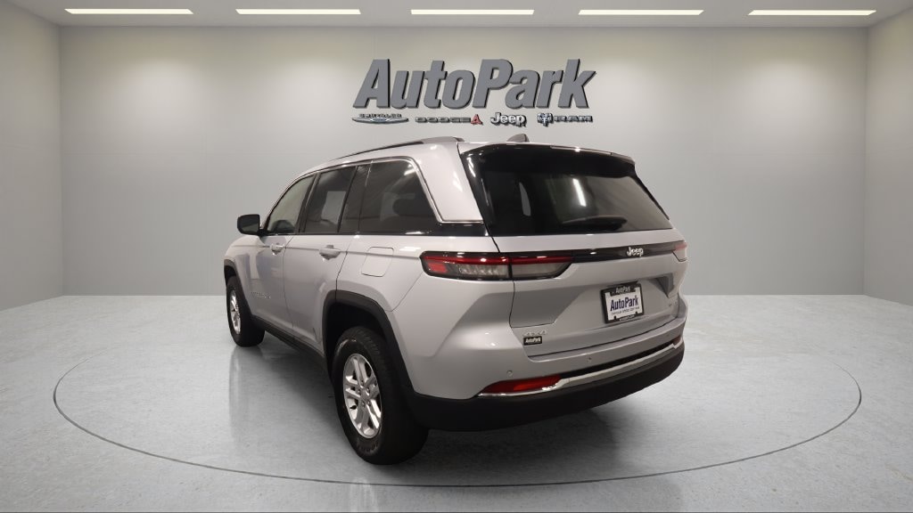Certified 2024 Jeep Grand Cherokee Laredo SUV