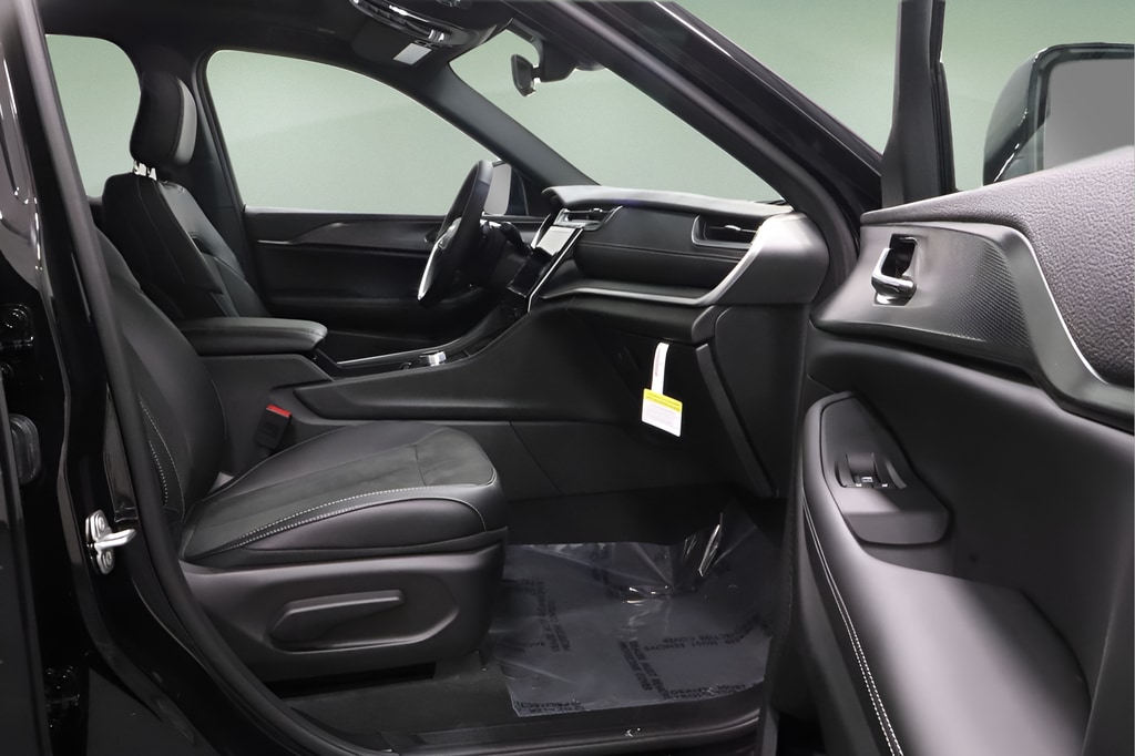 2025 Jeep Grand Cherokee L Altitude - Photo 17