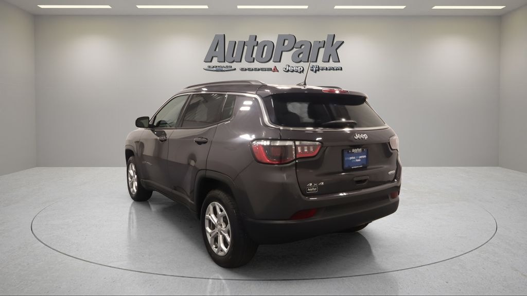 Used 2024 Jeep Compass Latitude SUV