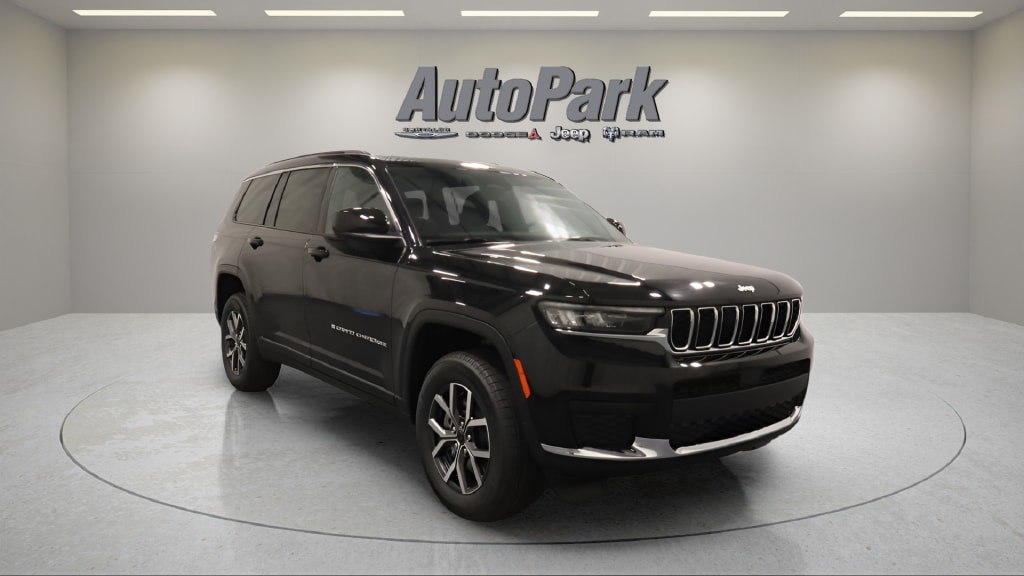 2027 Jeep Grand Cherokee L Laredo