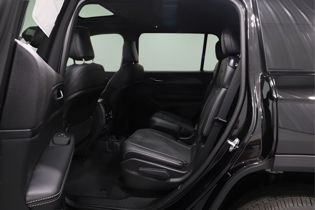 2025 Jeep Grand Cherokee L Altitude - Photo 15