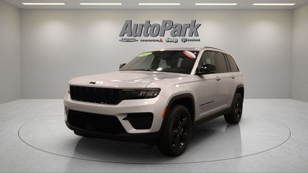 Certified 2024 Jeep Grand Cherokee Altitude X SUV