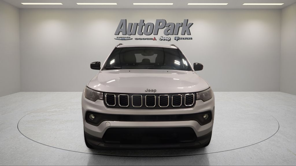 Certified 2024 Jeep Compass Latitude with VIN 3C4NJDBN7RT154384 for sale in Plymouth, IN