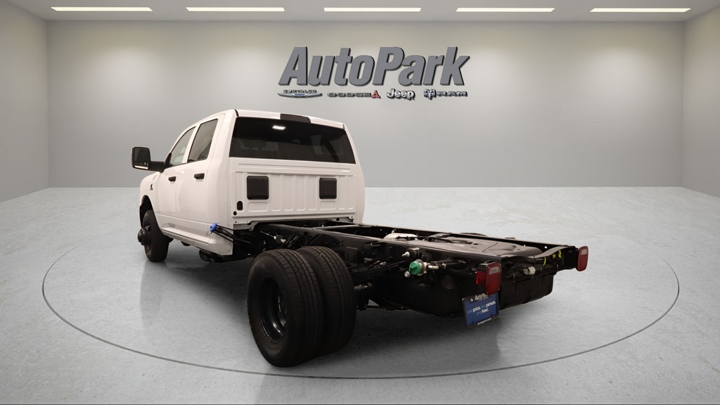 New 2026 Ram 3500 Chassis Cab Tradesman/Big Horn Pickup