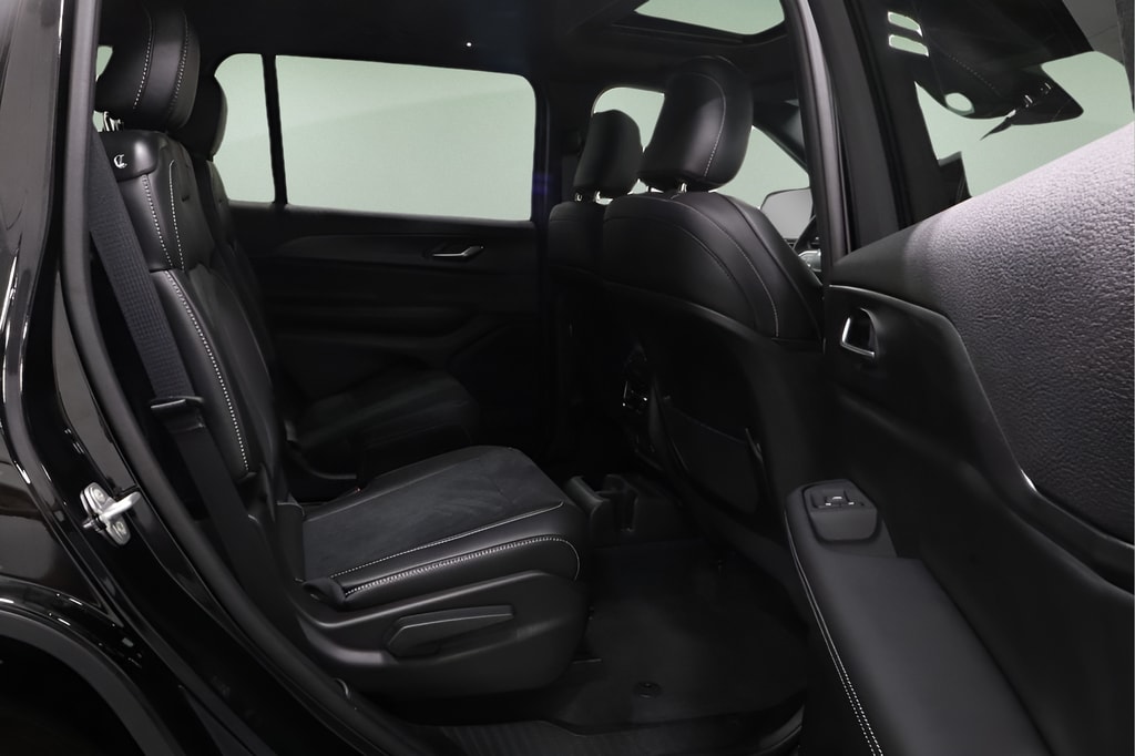 2025 Jeep Grand Cherokee L Altitude - Photo 19