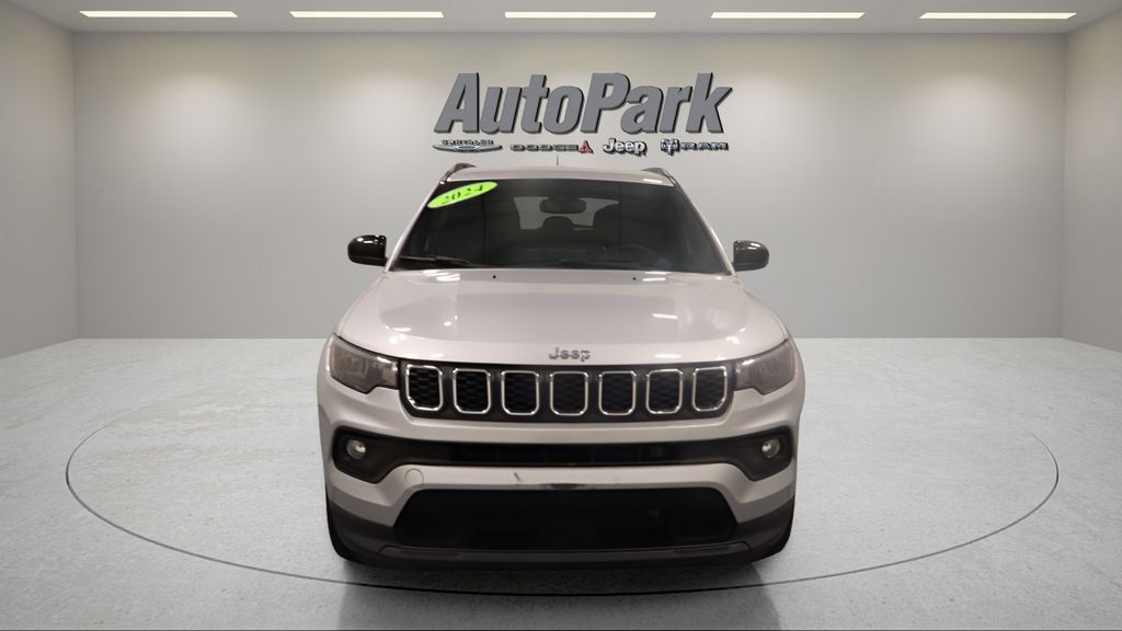 Used 2024 Jeep Compass Latitude with VIN 3C4NJDBN0RT123462 for sale in Plymouth, IN