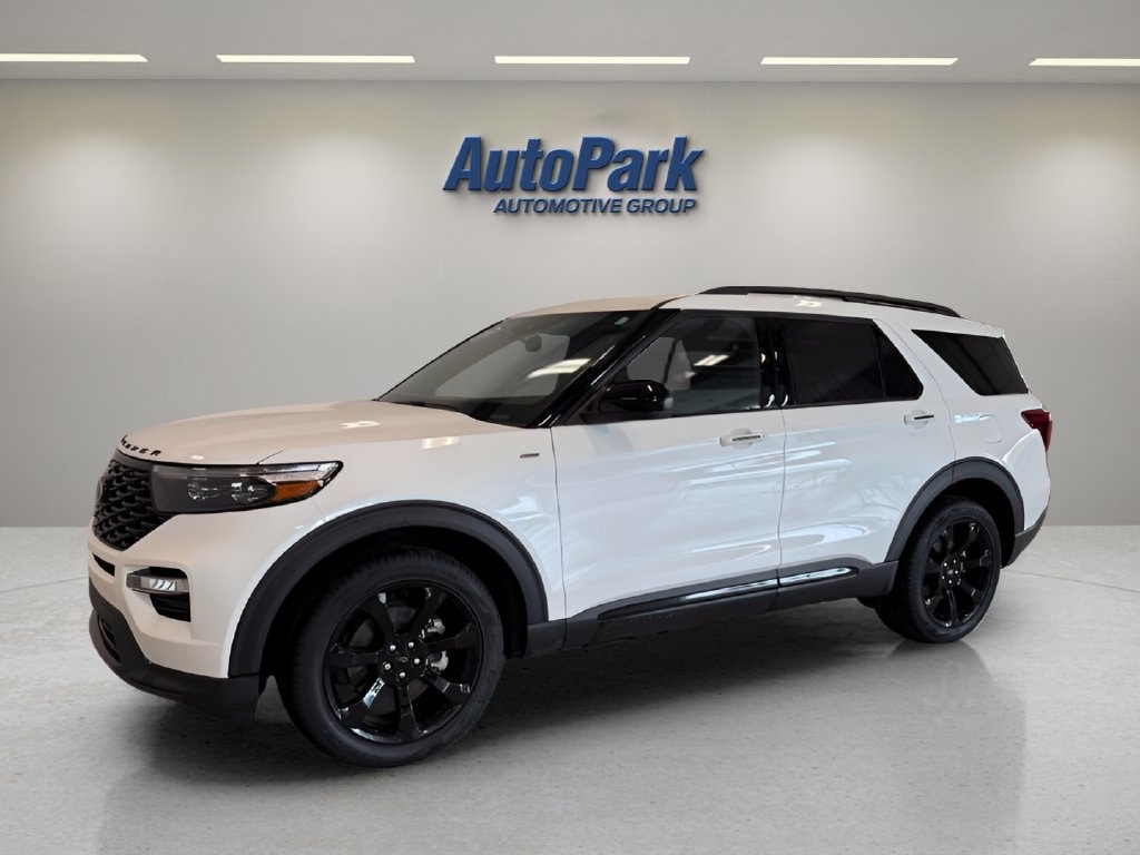 Certified 2024 Ford Explorer ST-Line SUV