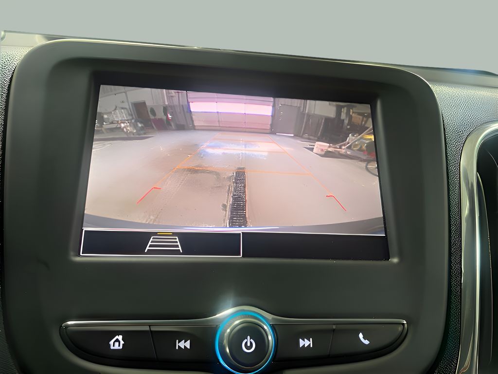 2024 Chevrolet Equinox LT - Photo 18