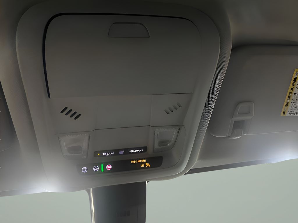 2024 Chevrolet Equinox LT - Photo 17