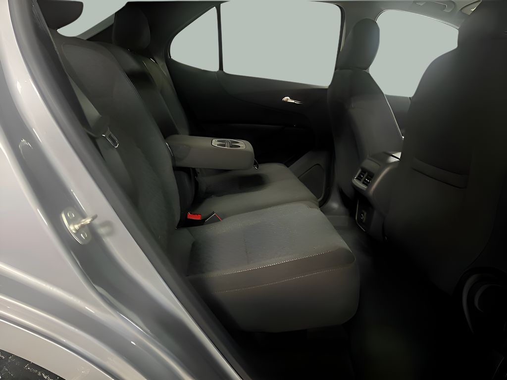 2024 Chevrolet Equinox LT - Photo 32