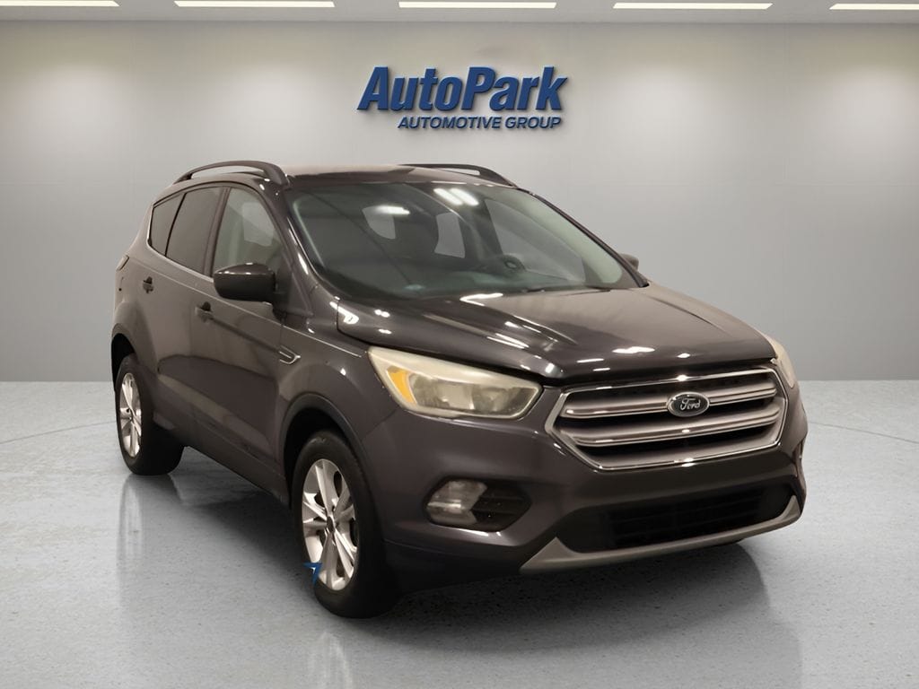 Used 2018 Ford Escape SE with VIN 1FMCU9GD0JUA61126 for sale in Sturgis, MI
