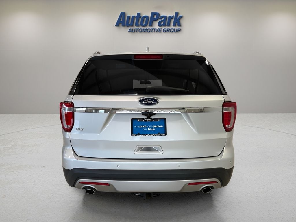2017 Ford Explorer XLT - Photo 6