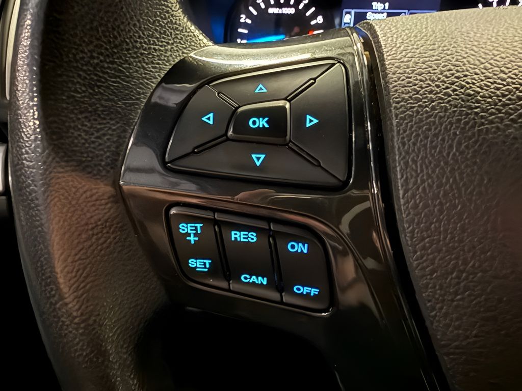 2017 Ford Explorer XLT - Photo 21
