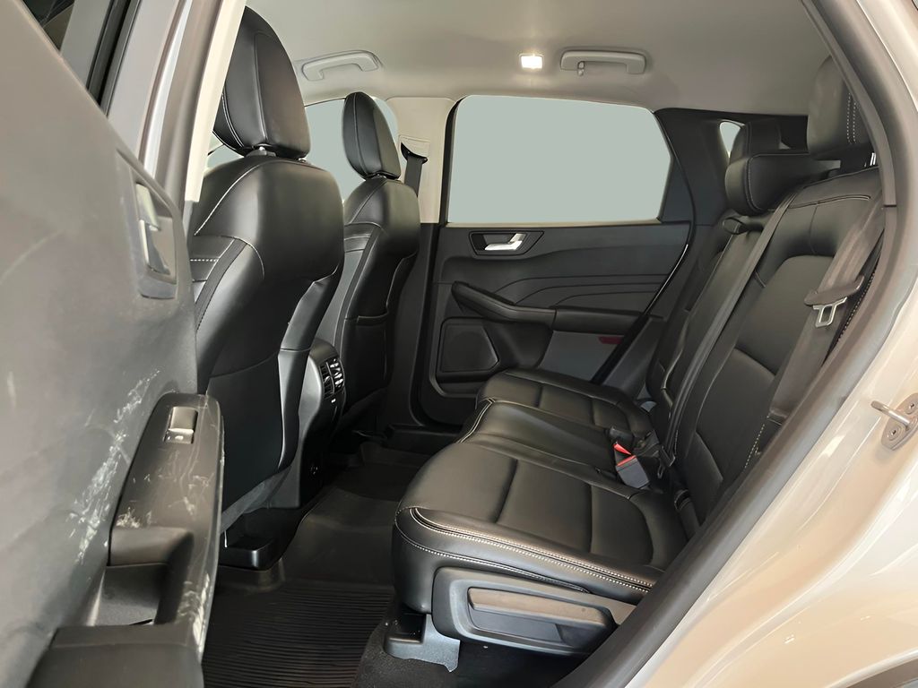 2022 Ford Escape SEL - Photo 9