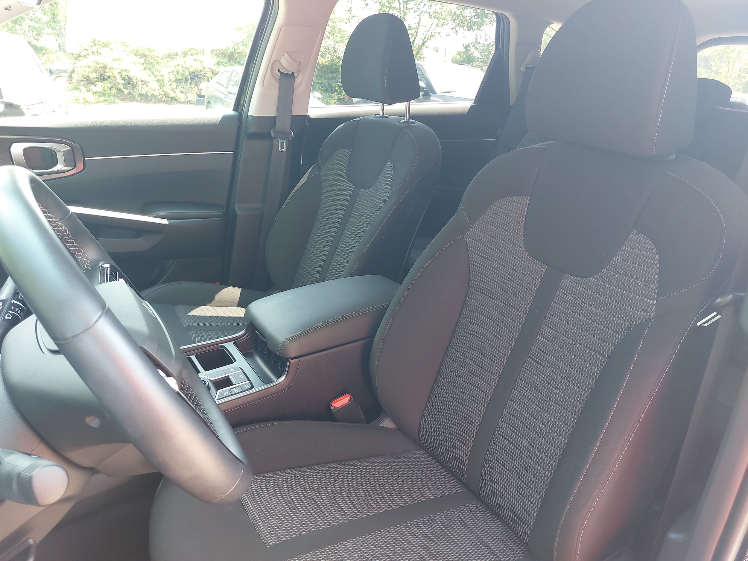 2026 Kia Sorento LX - Photo 16
