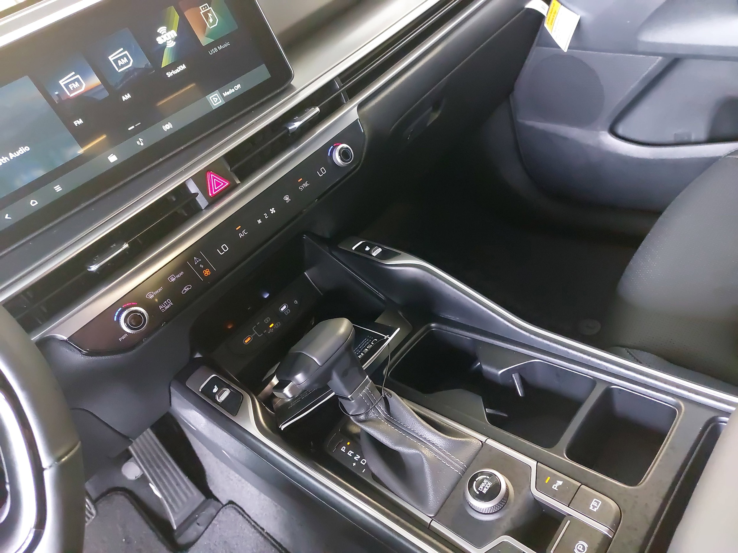 2026 Kia Sorento S - Photo 26