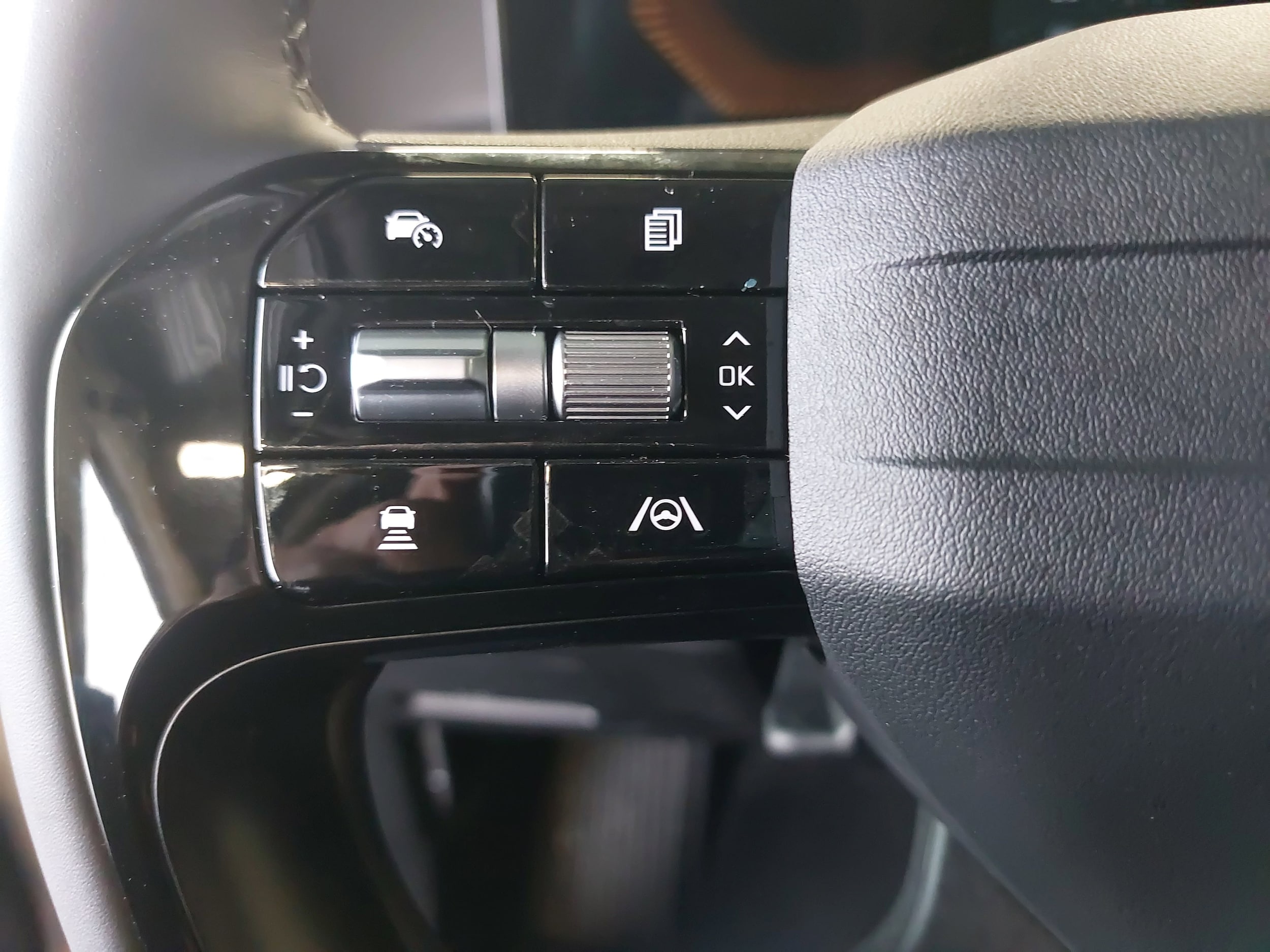 2026 Kia Sorento S - Photo 18