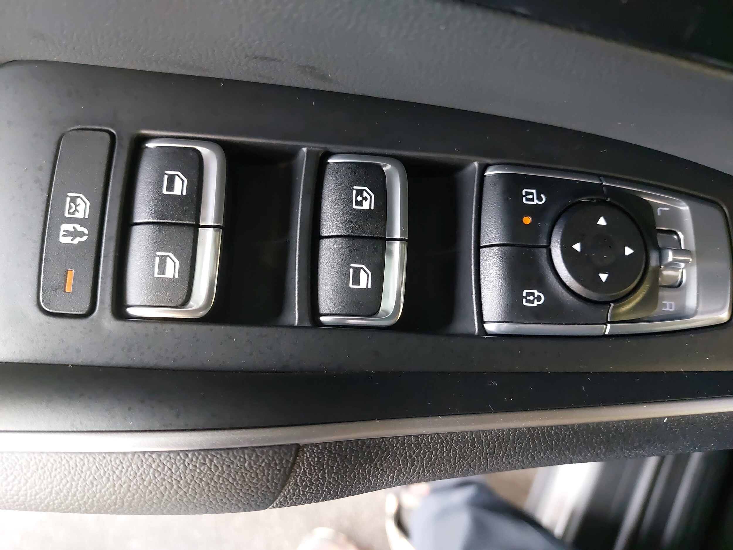 2026 Kia Sorento S - Photo 29