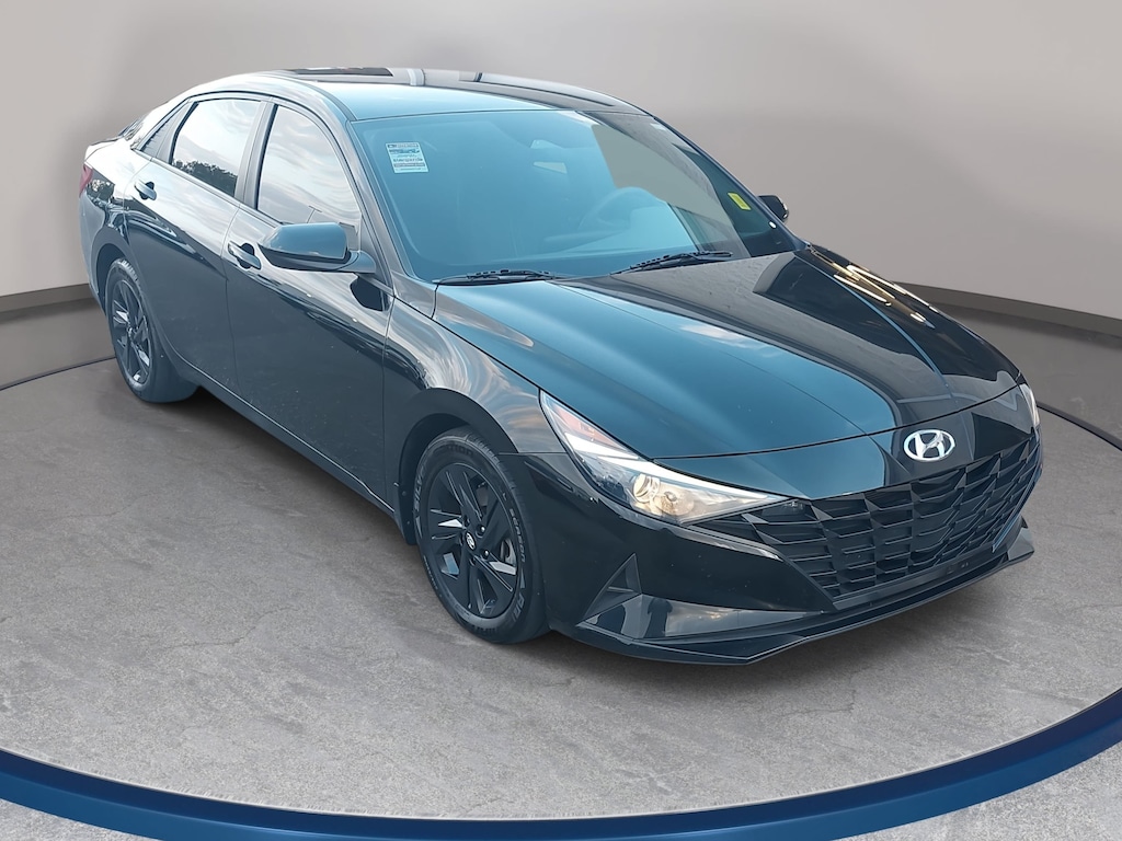 Used 2022 Hyundai Elantra SEL Sedan