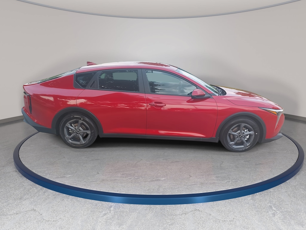 New 2026 Kia K4 LXS Sedan