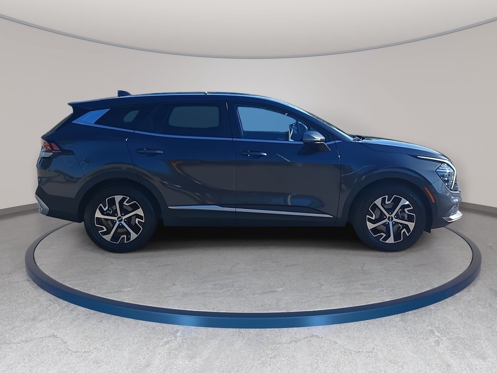 Used 2024 Kia Sportage EX SUV