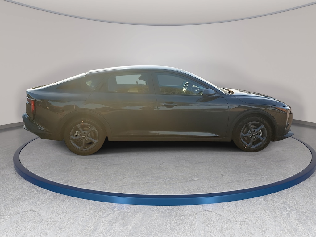 New 2026 Kia K4 LXS Sedan