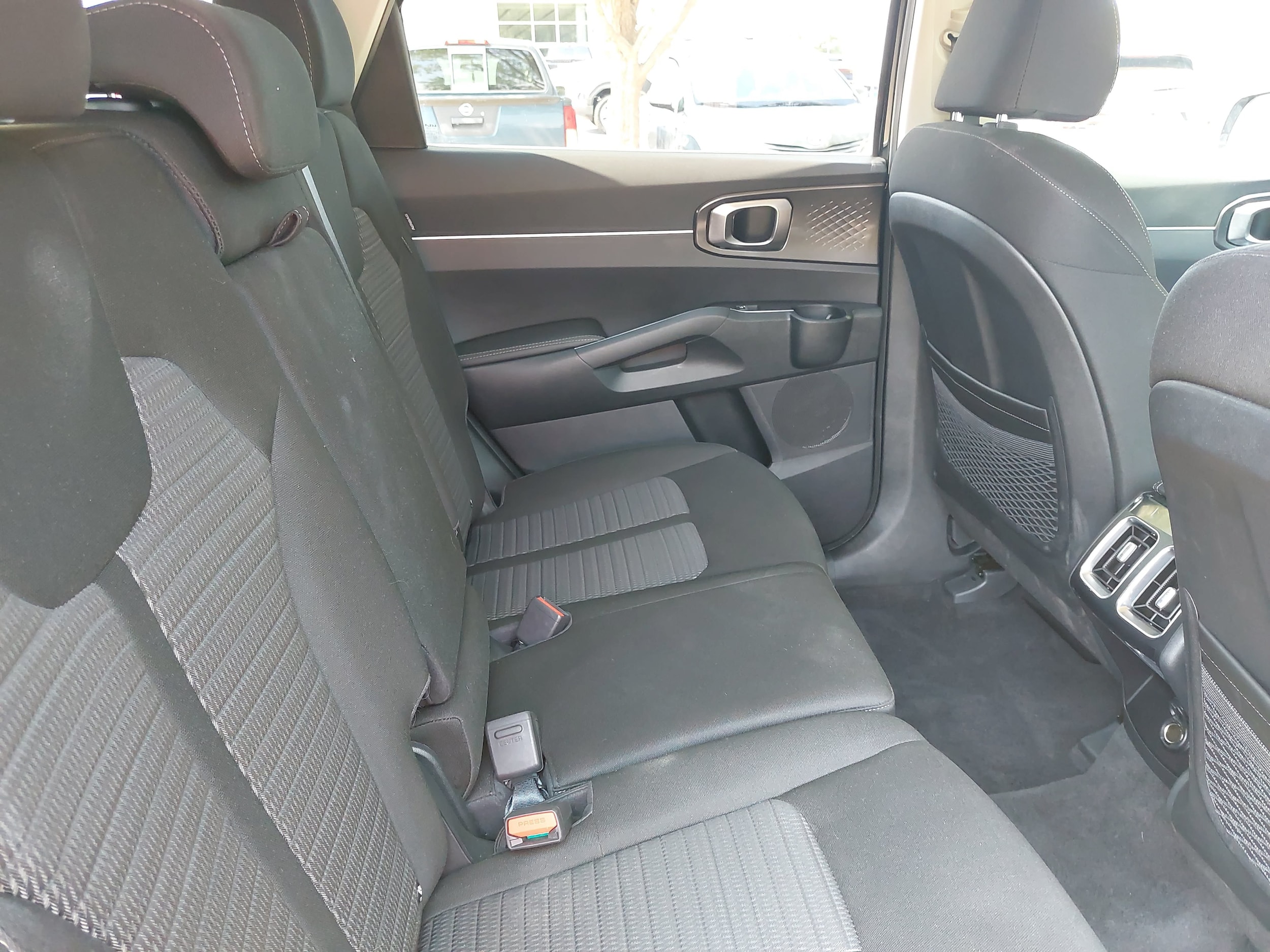 2026 Kia Sorento LX - Photo 12