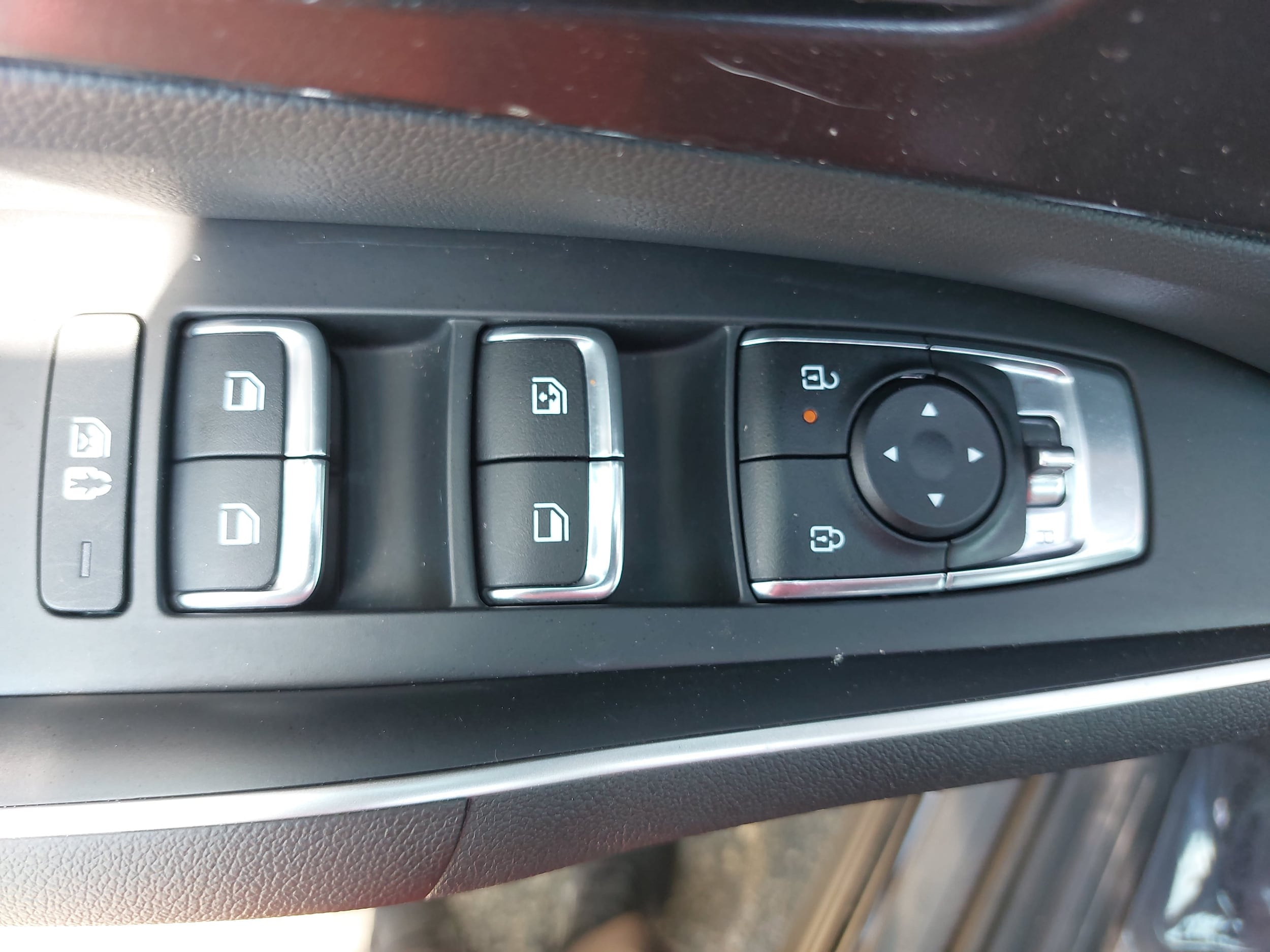 2026 Kia Sorento LX - Photo 29