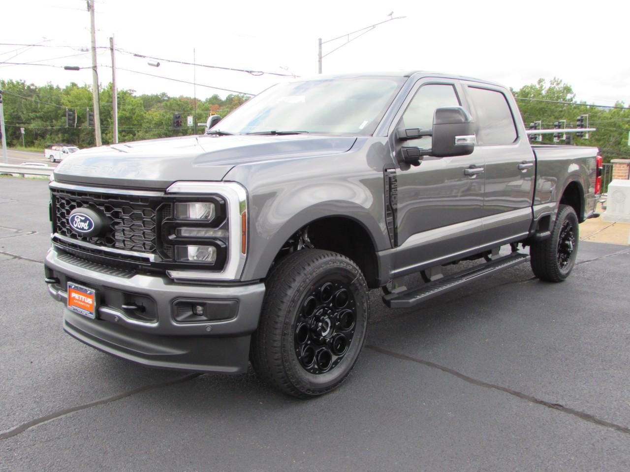 New 2027 Ford F-250SD Lariat Truck