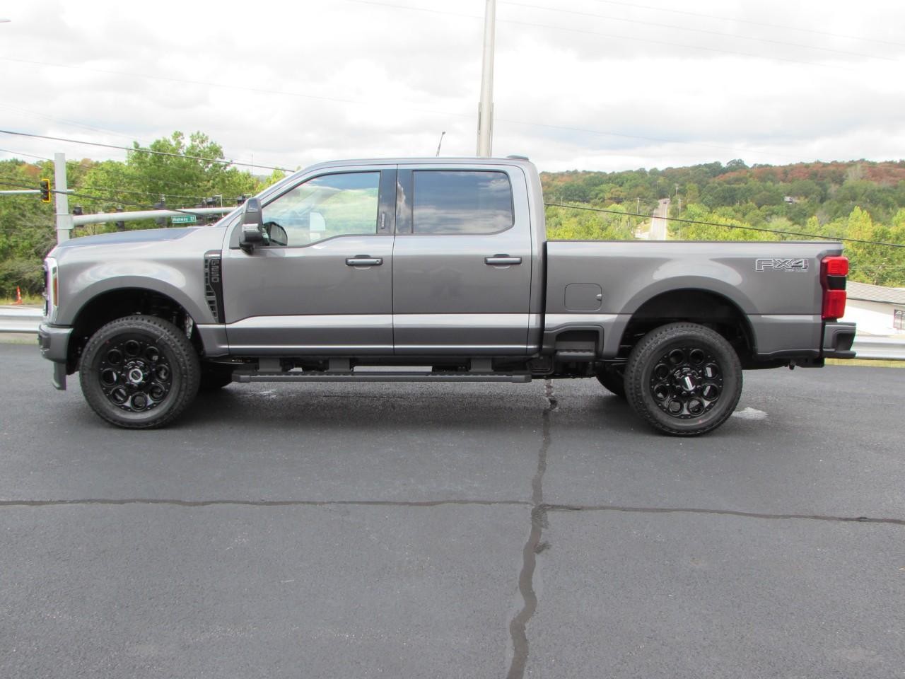 New 2027 Ford F-250SD Lariat Truck