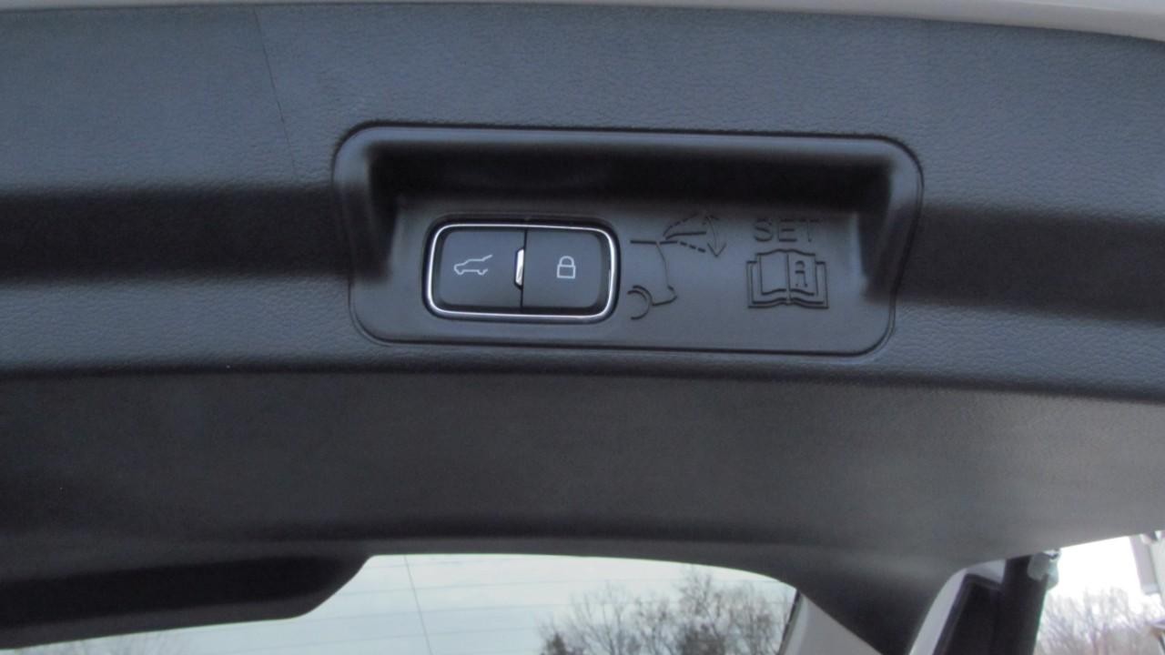 2026 Ford Explorer Active - Photo 18