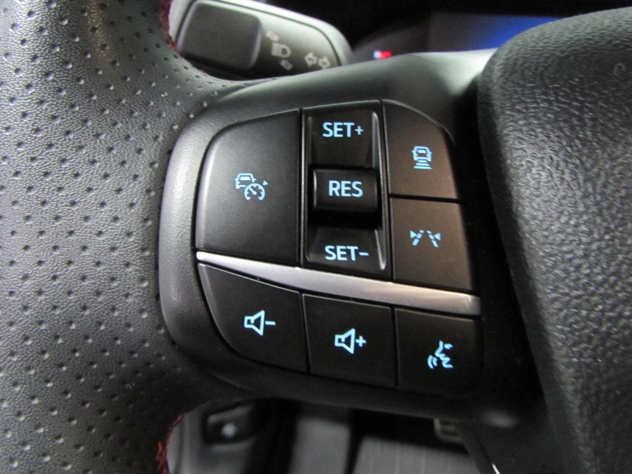 2023 Ford Escape ST-Line - Photo 24