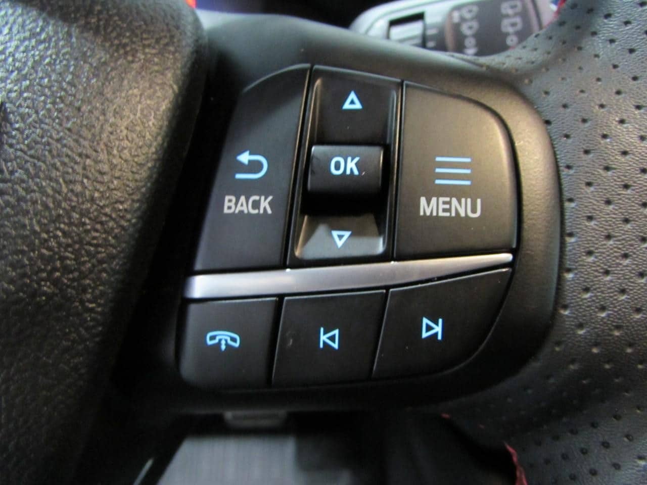 2023 Ford Escape ST-Line - Photo 25
