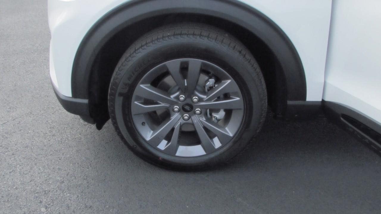 2026 Ford Explorer Active - Photo 9