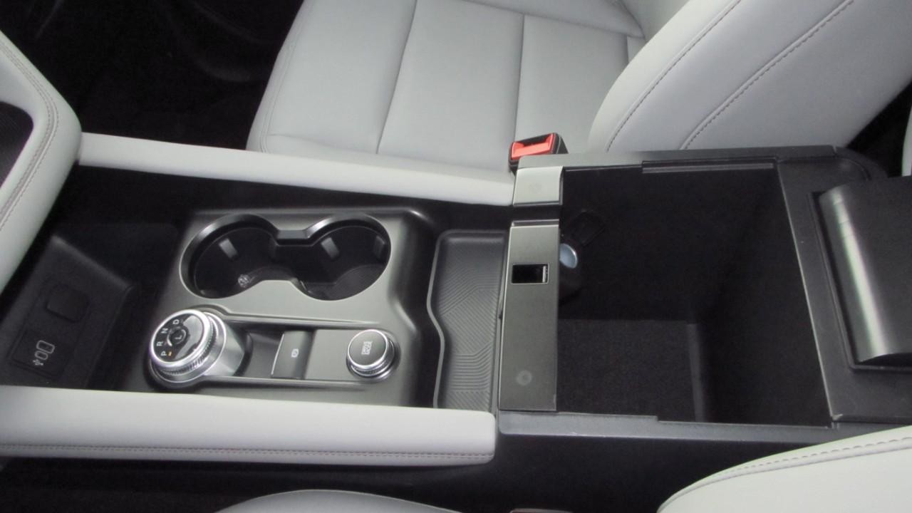 2026 Ford Explorer Active - Photo 26