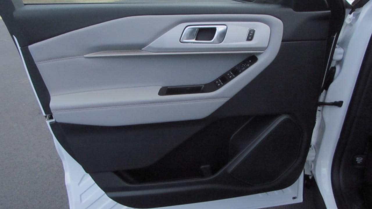 2026 Ford Explorer Active - Photo 12