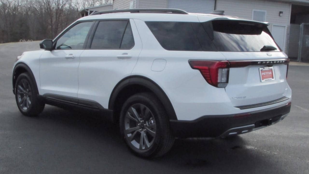 2026 Ford Explorer Active - Photo 8