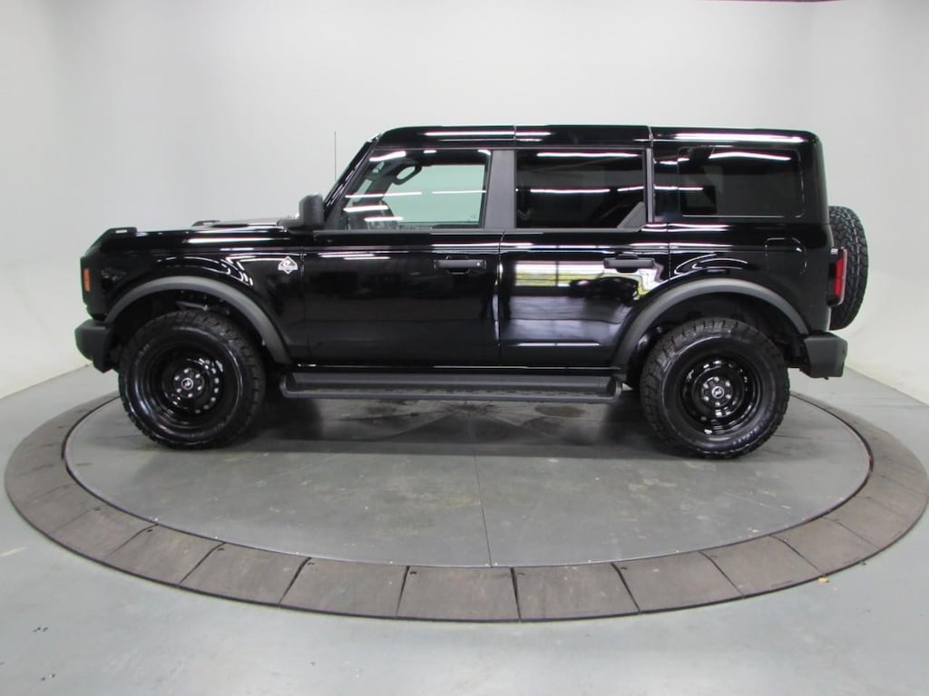 New 2026 Ford Bronco Outer Banks SUV