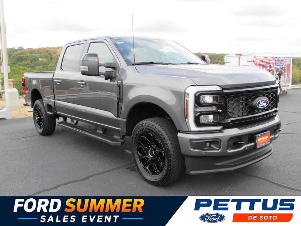New 2027 Ford F-250SD Lariat Truck