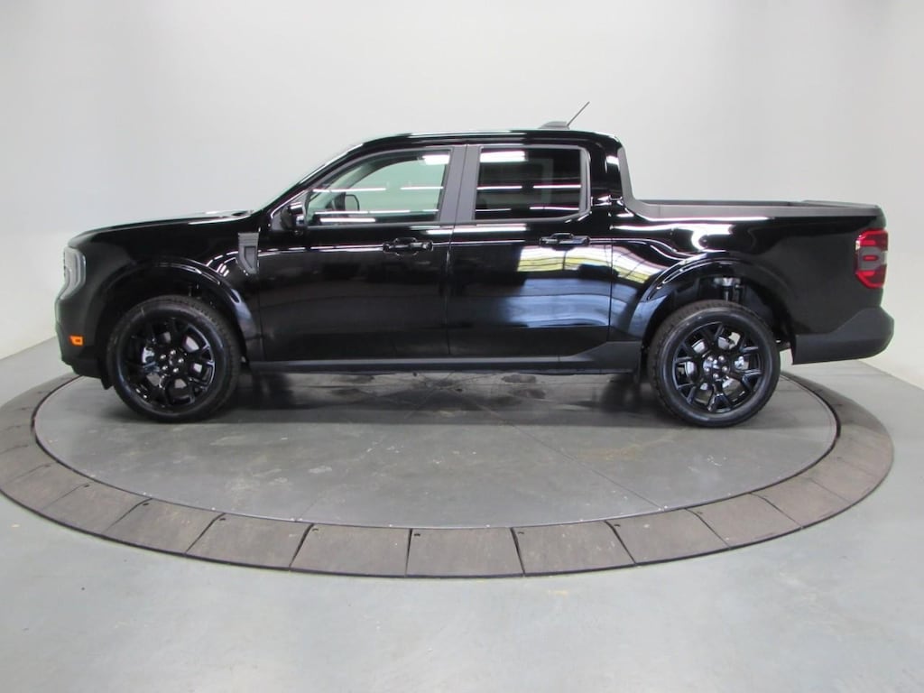 New 2026 Ford Maverick Lariat Truck SuperCrew
