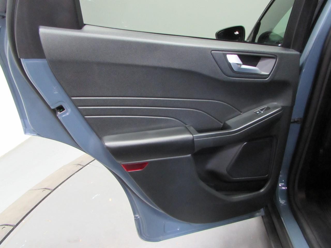 2023 Ford Escape ST-Line - Photo 14