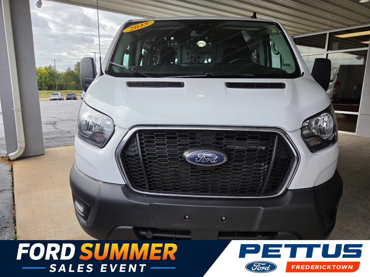  Ford Transit-250 Cargo