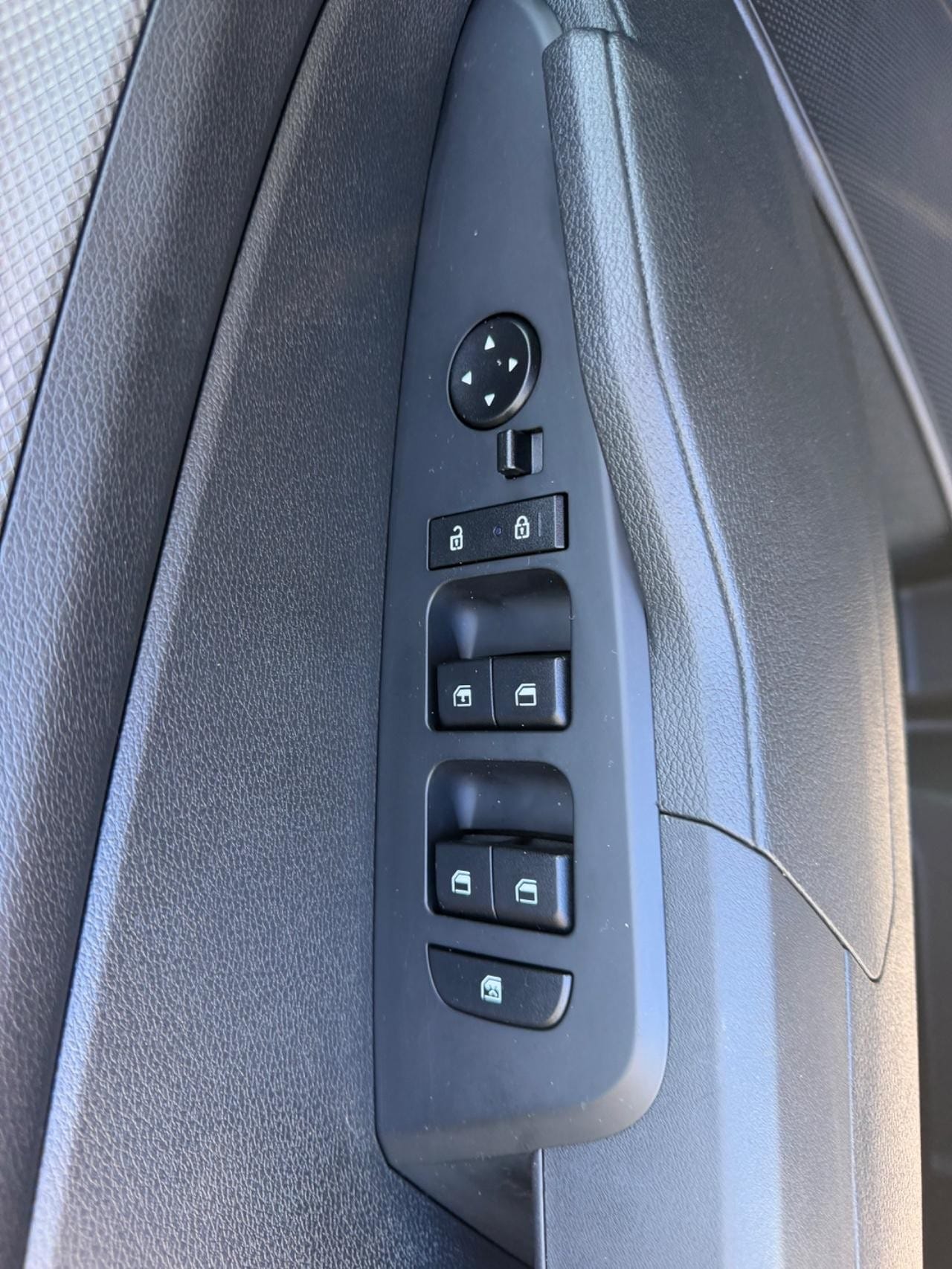 2024 Kia Sportage LX - Photo 17