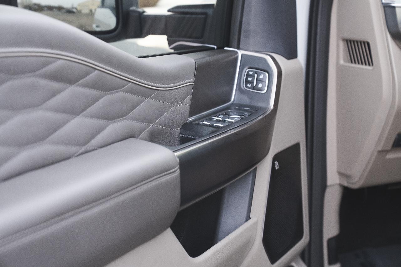 2026 Ford F-450 Super Duty Platinum - Photo 7