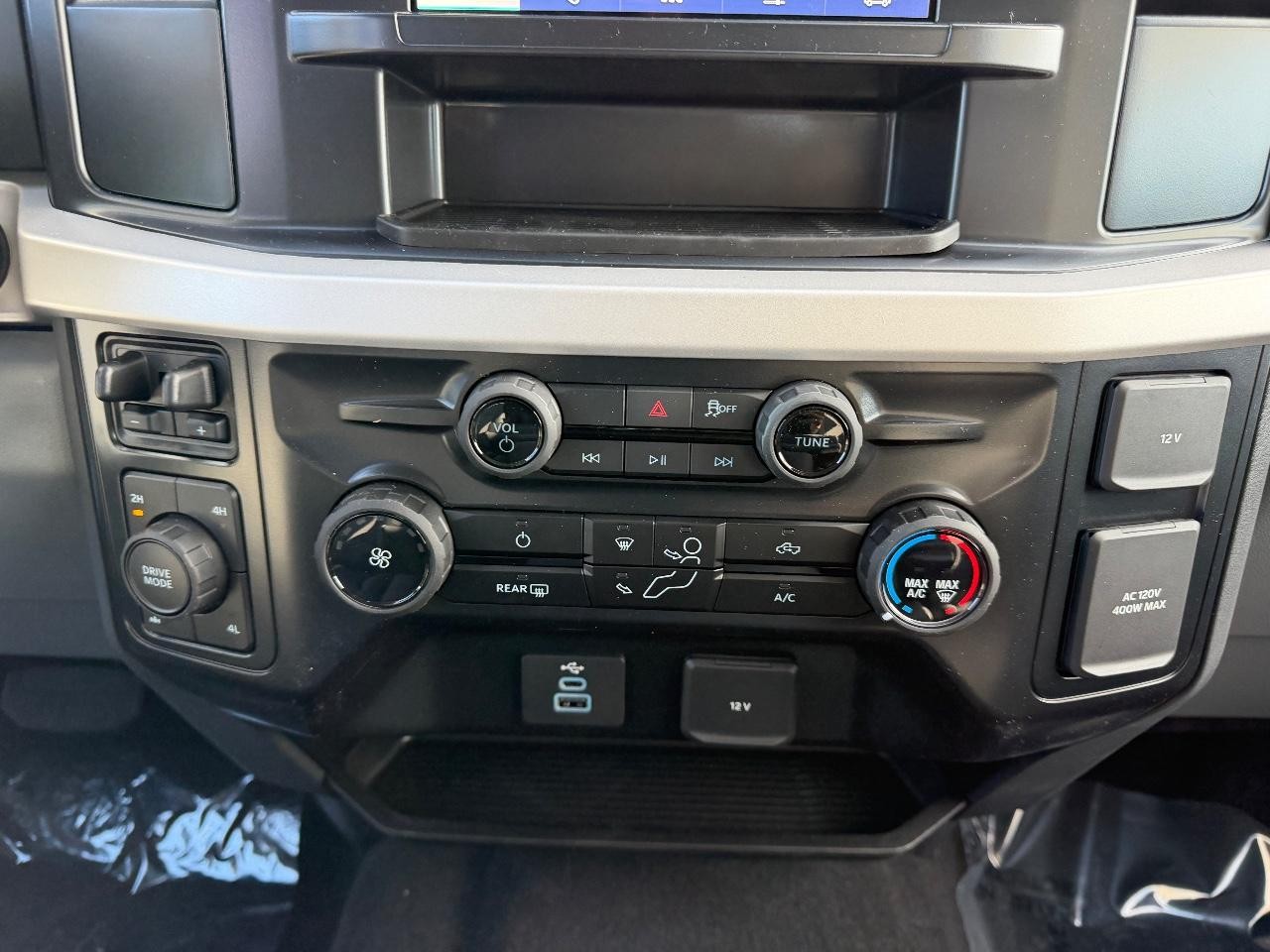 2026 Ford F-250 Super Duty XL - Photo 15
