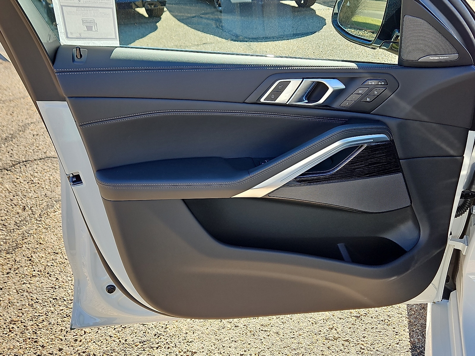 2026 BMW X6 M60i - Photo 14