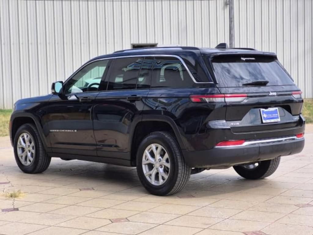Used 2023 Jeep Grand Cherokee Limited SUV